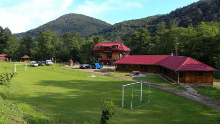 Pensiunea La Busu -Bigar Hotel Bozovici Exterior photo